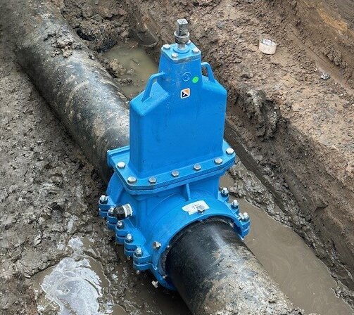 EZ Valve successfully installed under pressure on a live water network, shown within an on-site excavation